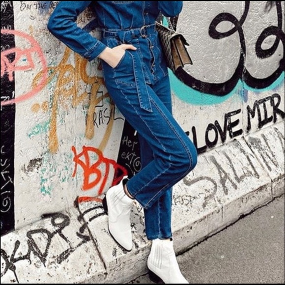 🎉❤️HOST PICK 3/20❤️🎉FOR 2020 WHITE CROC BOOTIES - Picture 2 of 5